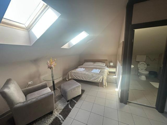 Jp Motel Mali Pariz 博尔 外观 照片