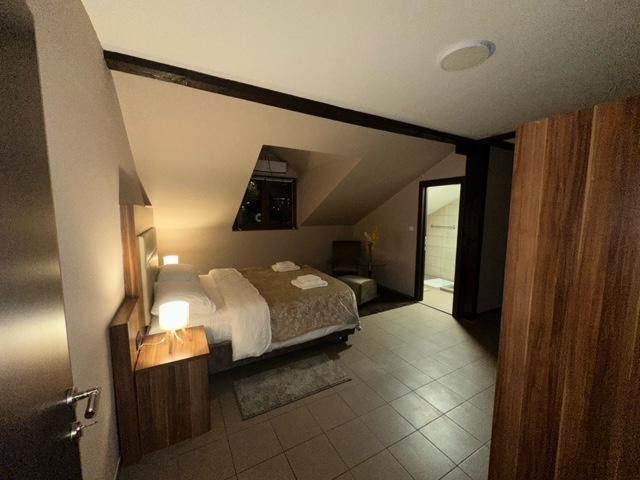 Jp Motel Mali Pariz 博尔 外观 照片